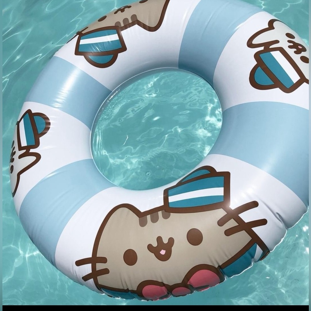 Limited Edition Pusheen Box Summer 2019 Pool Floatie